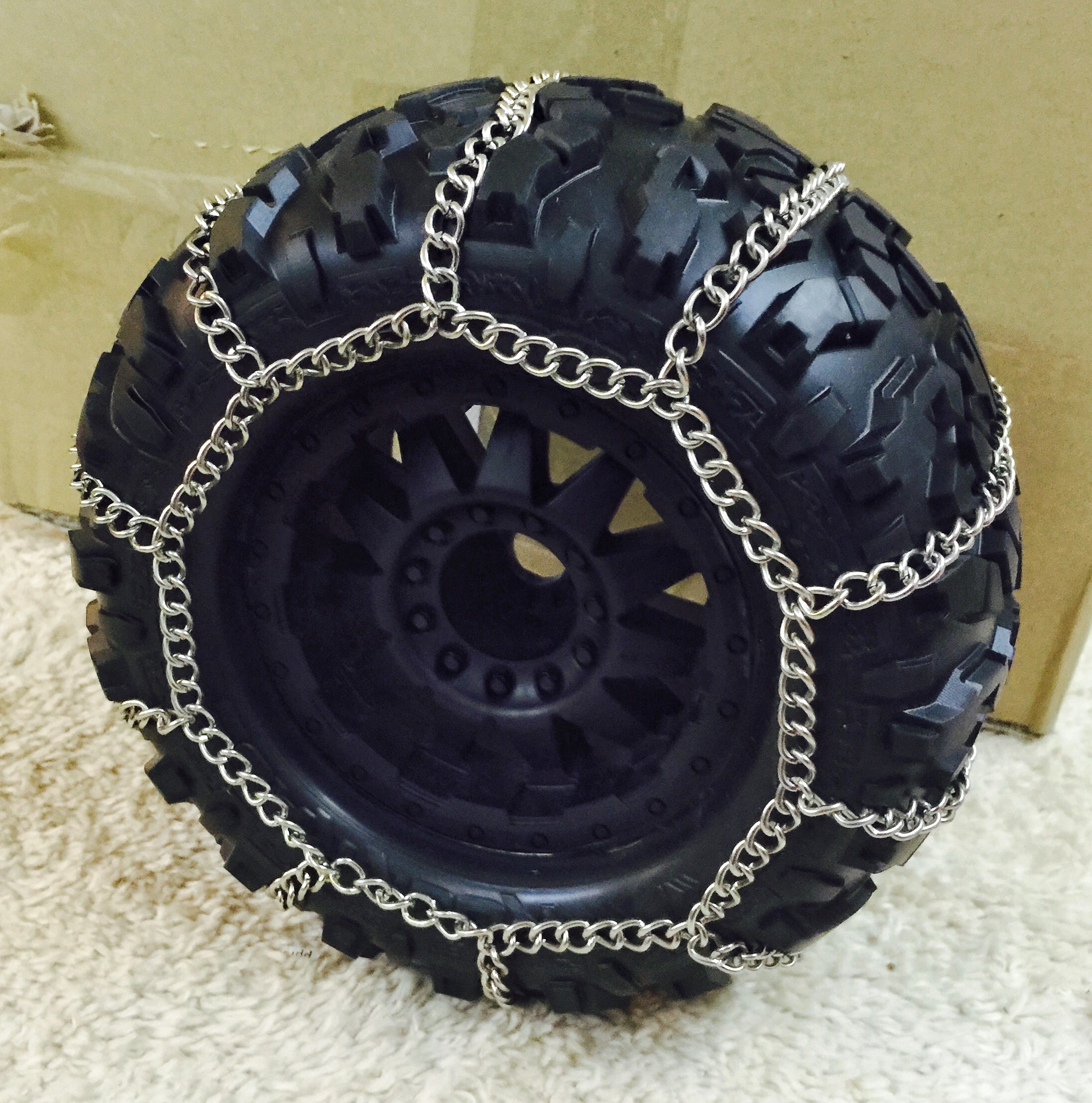 Snow chain mounted
