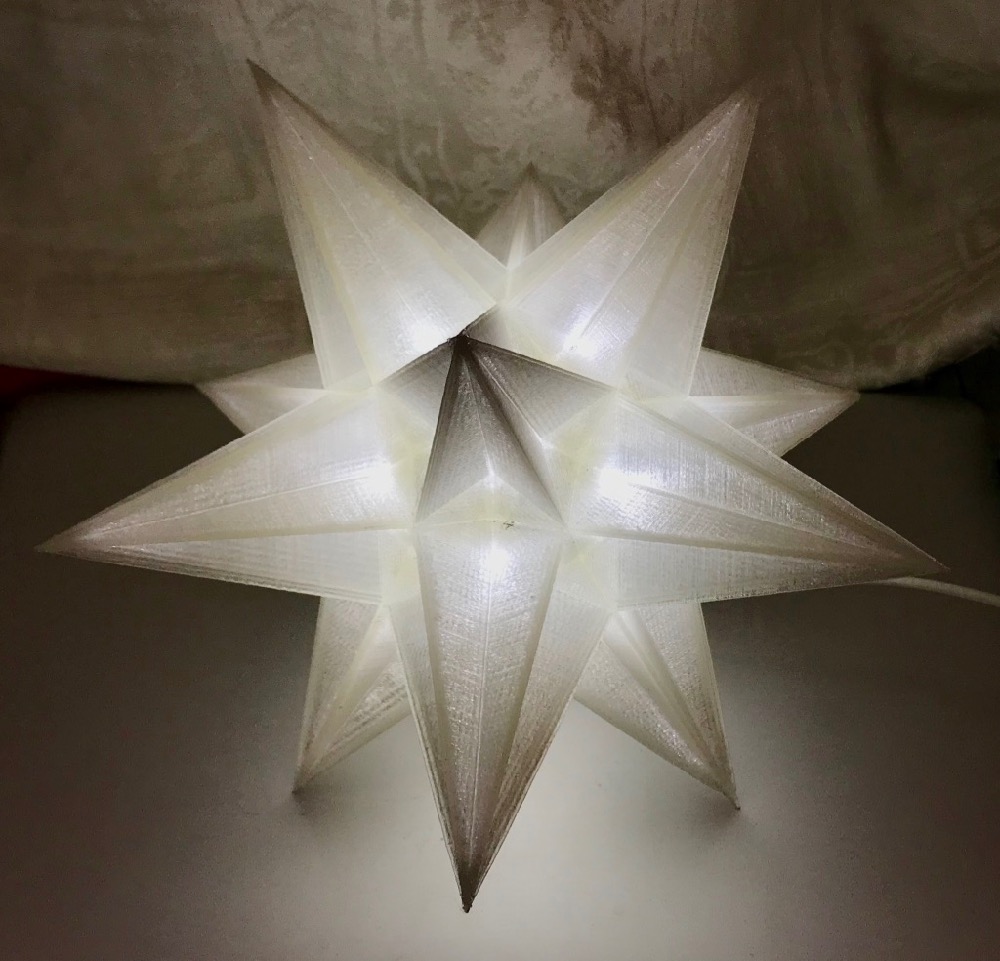 USB driven LED lit star decoration